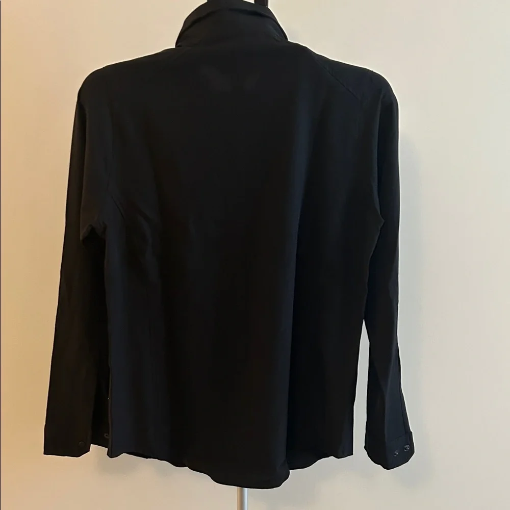 Elegant Black Women's Blouse - Picture 4 of 5